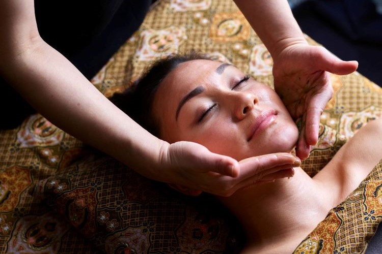 Winter wedding at Careys Manor and SenSpa