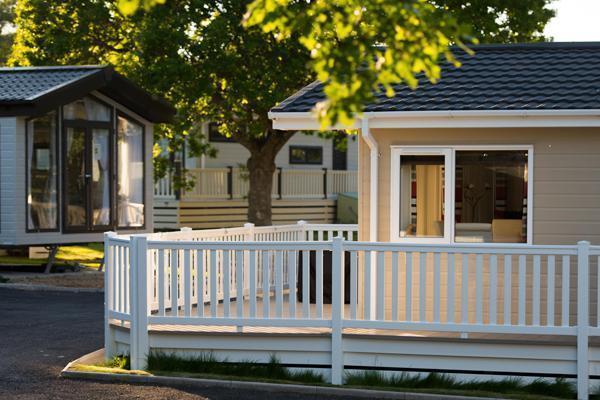 Lodges Shorefield Country Park