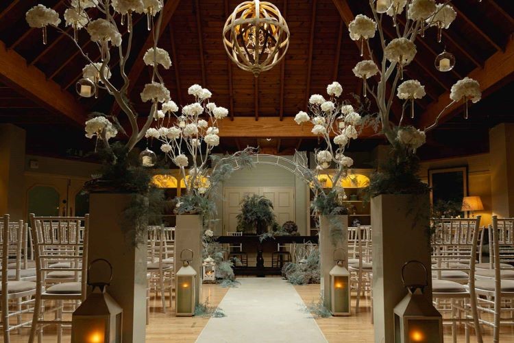 New Forest Winter Wedding Wonderland in Brockenhurst 