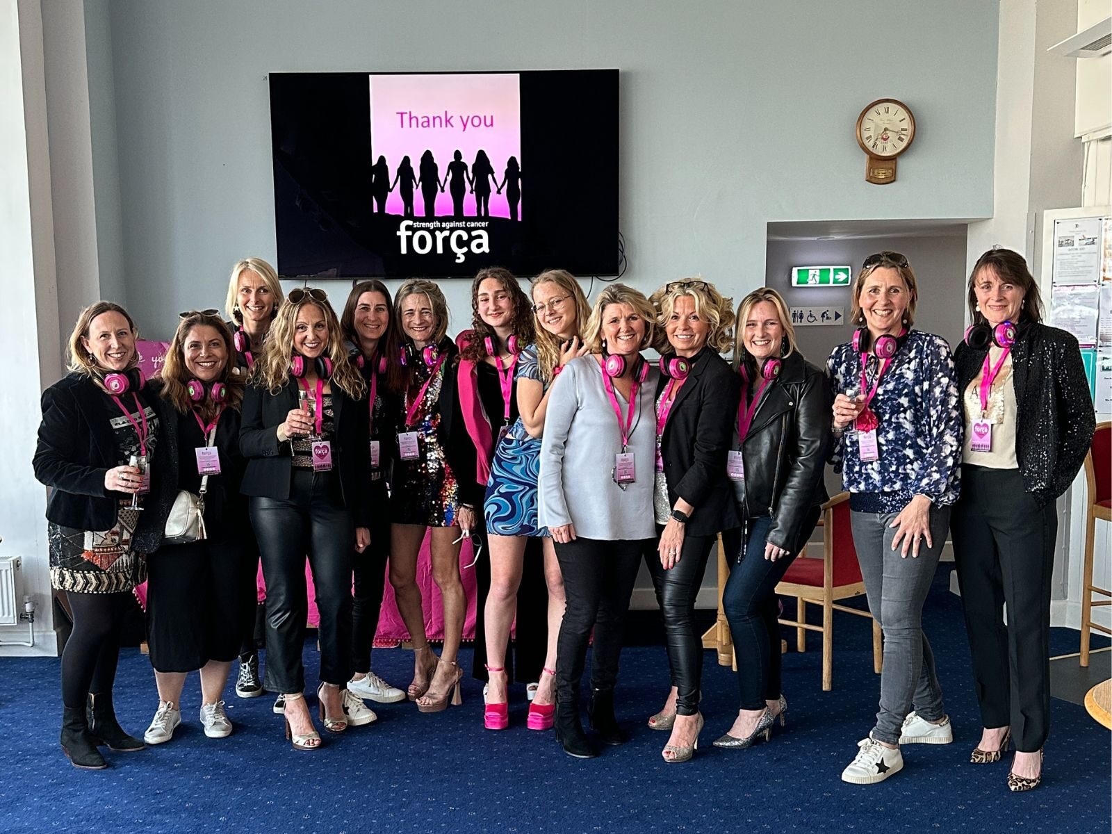 Some of the team of força charity volunteers