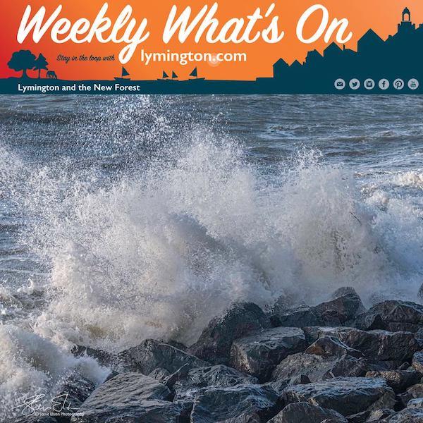 Milford on sea waves by Steve Elson