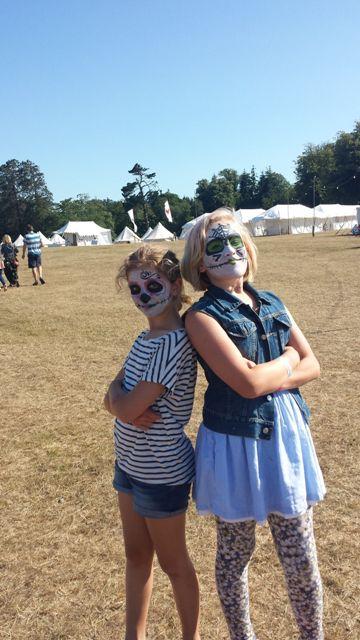 curious arts festival 2016 - facepainting 2015