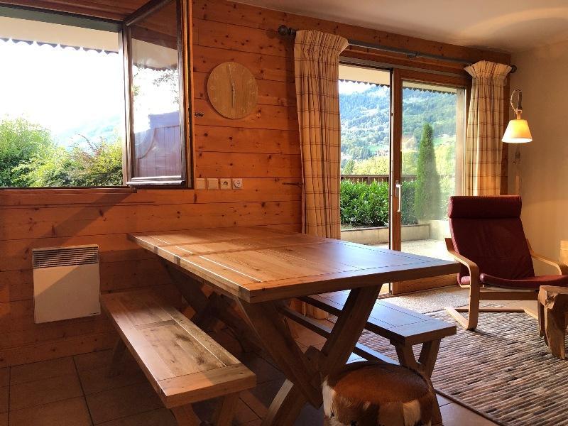 samoens apt5 pas au loup self catering apartment DINING VIEW 800