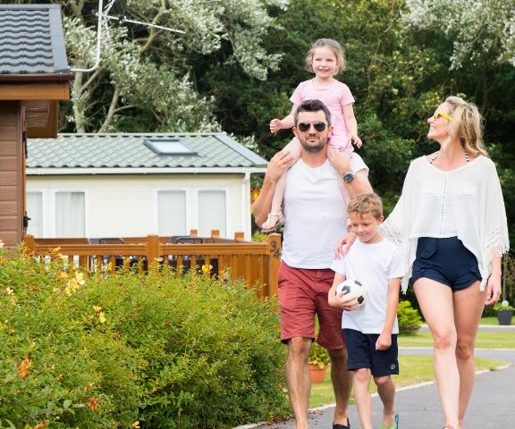 shorefield Family Shorefield Country Park 600